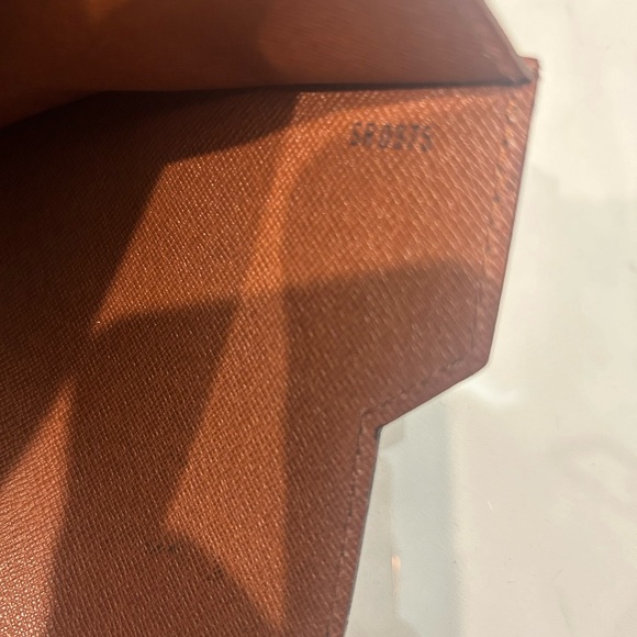 Louis Vuitton GUC Concorde Clutch Bag - Picture 11 of 14